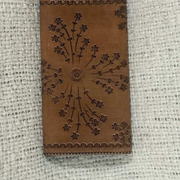 Hand Stamped Genuine Leather Wallet - Brand New - Picture 2 of 9